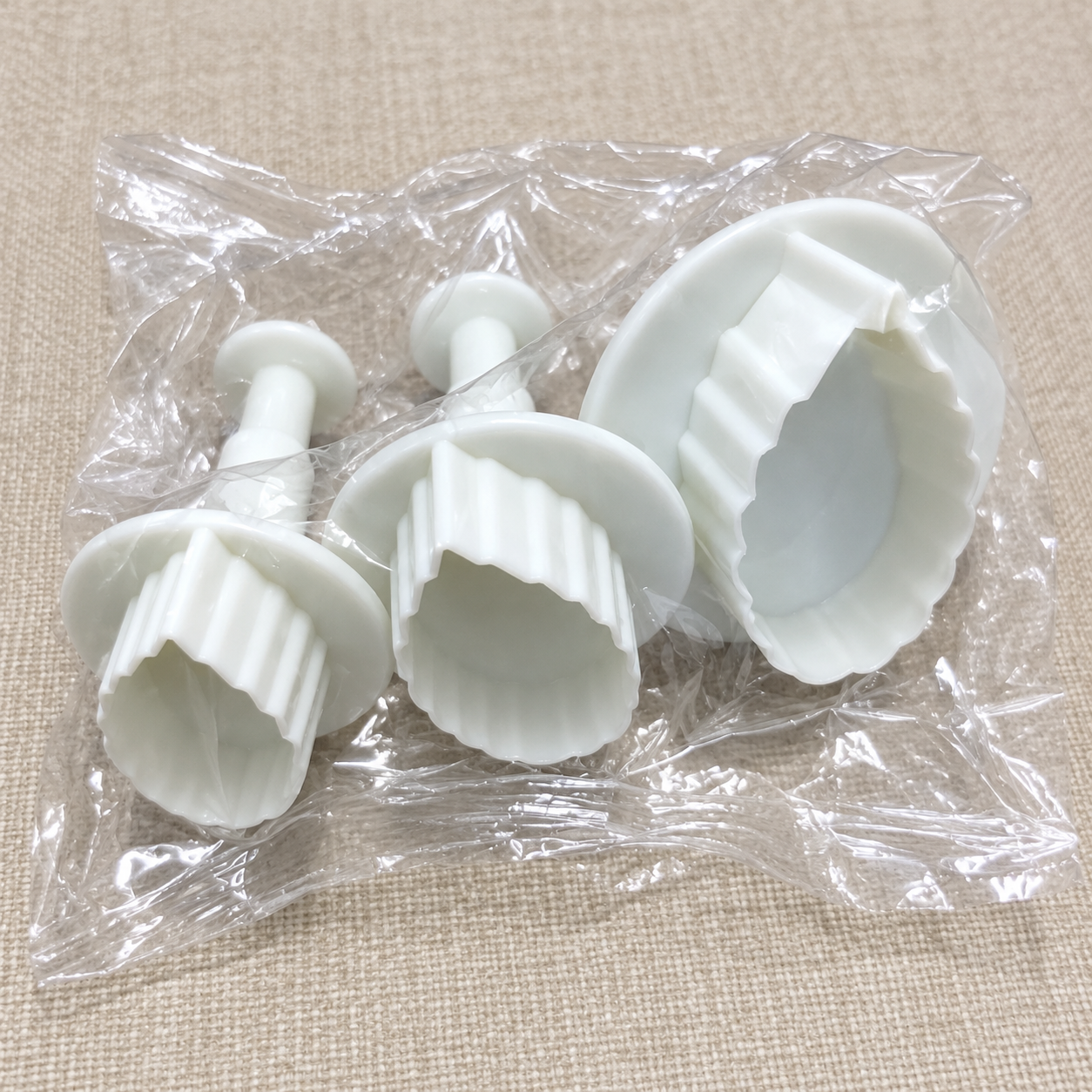 Plungers Plunger & Cookie Cutter D7