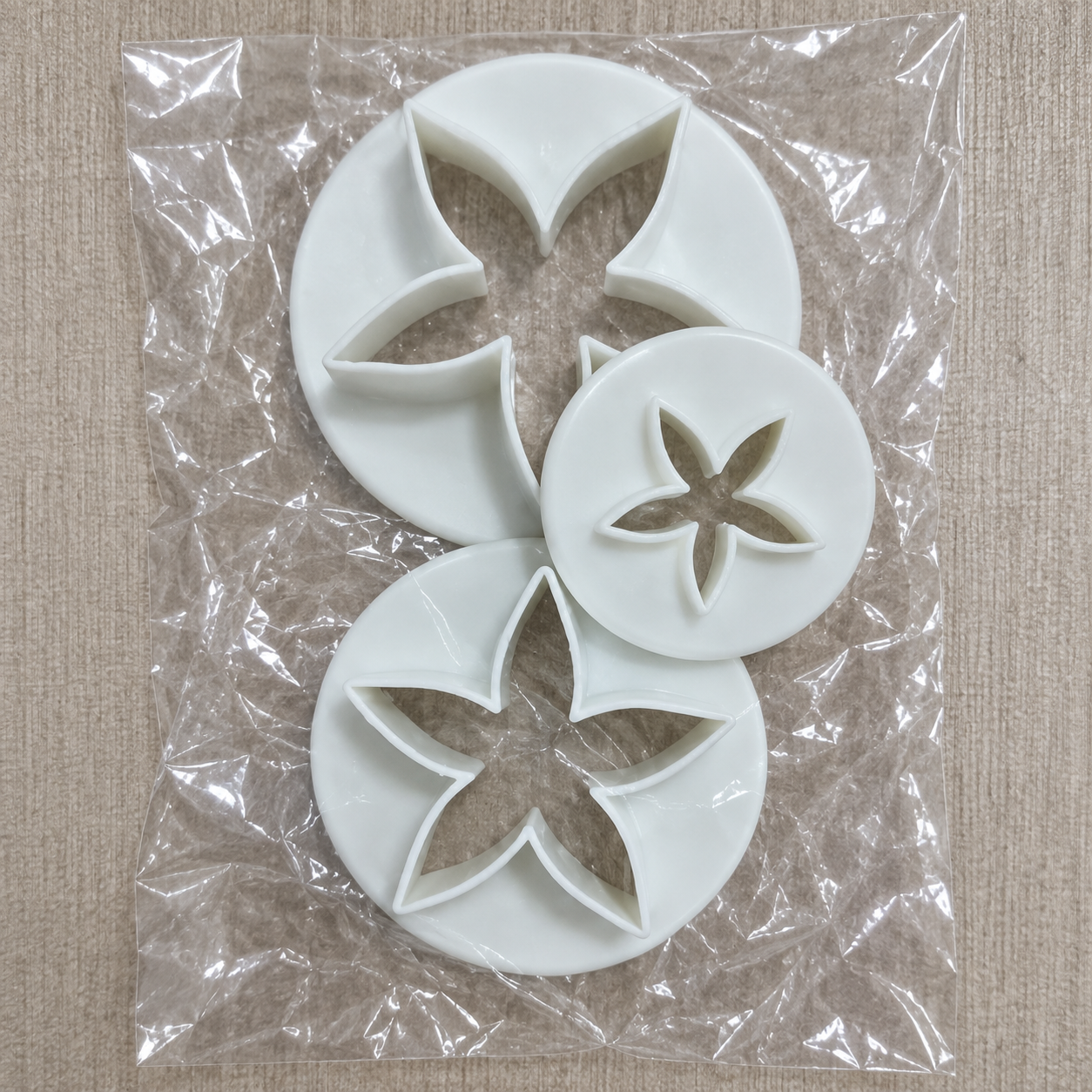 Plungers Plunger & Cookie Cutter D5